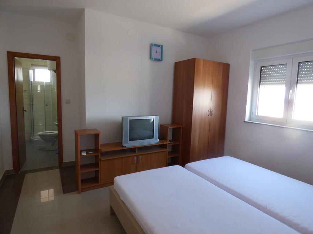 Apartments Glasnovic Vir Szoba fotó