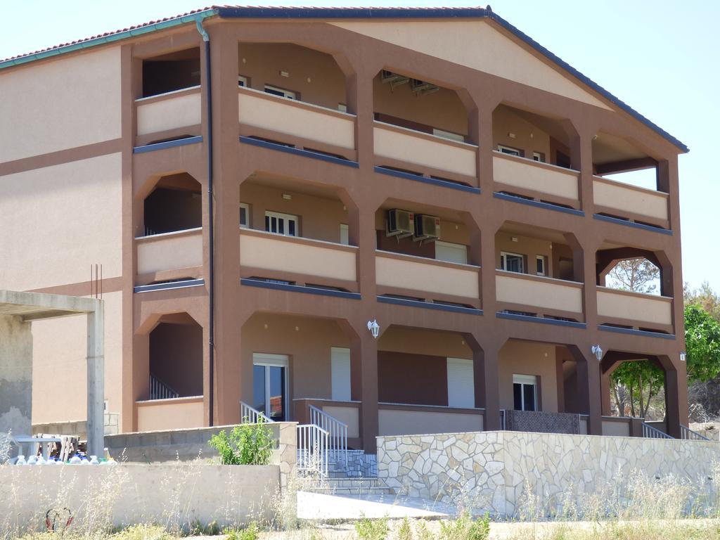 Apartments Glasnovic Vir Kültér fotó