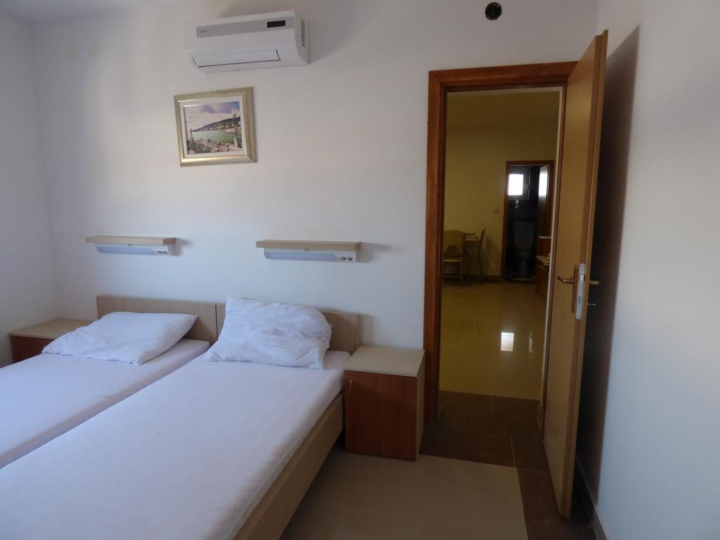 Apartments Glasnovic Vir Szoba fotó